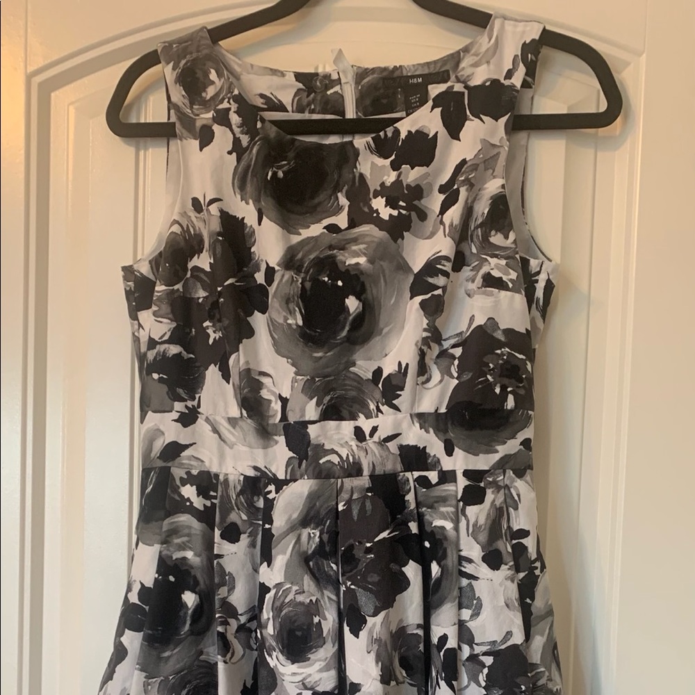 H&M black and white floral dress